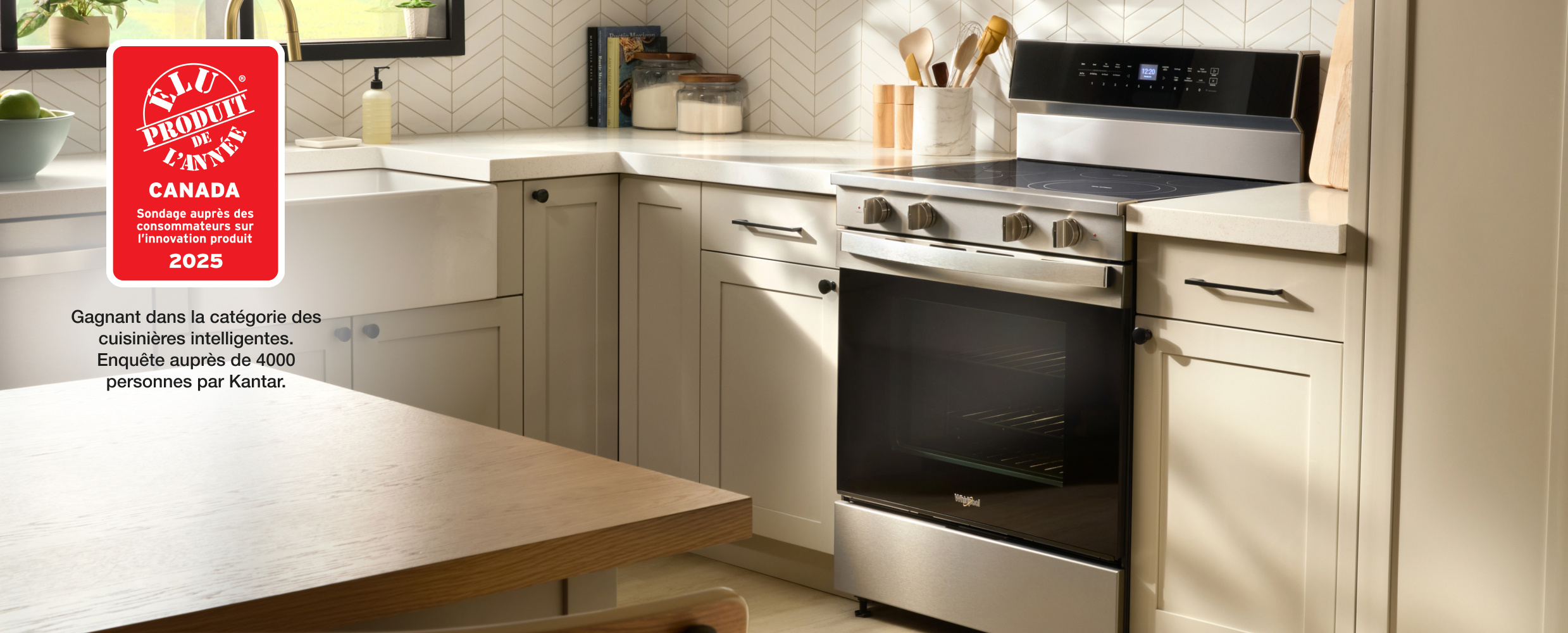 Une cuisinière électrique intelligente Whirlpool® de 30 pouces avec revêtement WipeClean™ Une cuisinière électrique intelligente Whirlpool® de 30 pouces avec revêtement WipeClean™